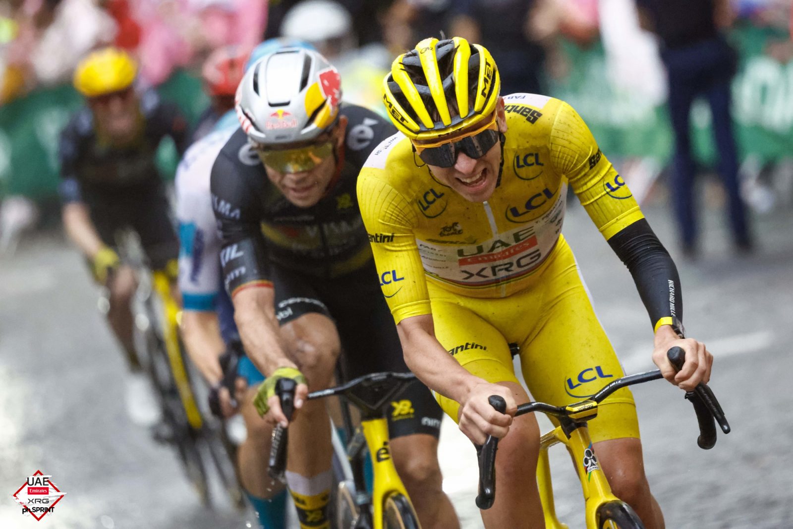 Pogačar and Wout van Aert enjoyed a battle to be remembered on the cobbled streets of Paris