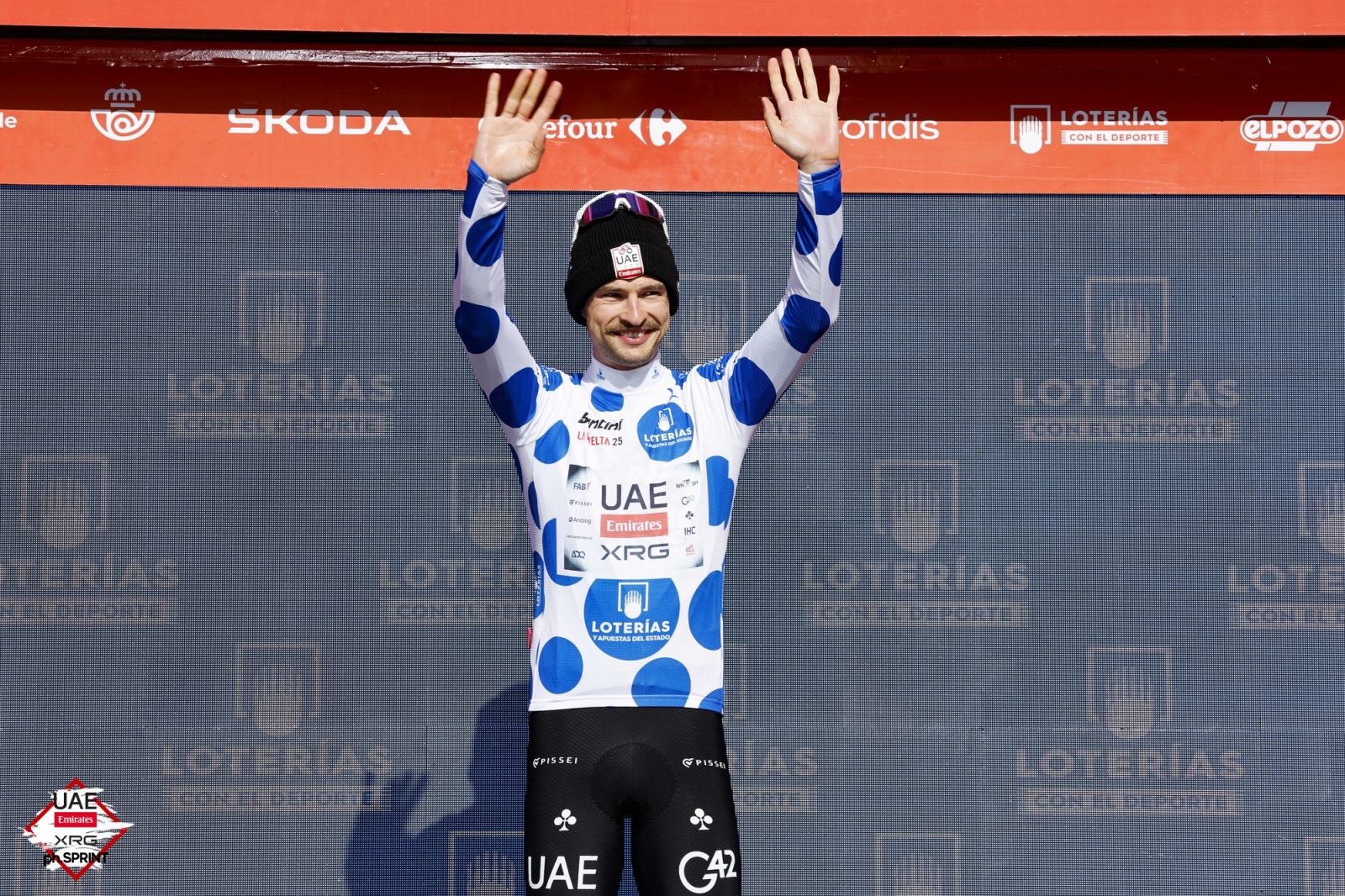 Jay Vine continues to wear the KOM jersey