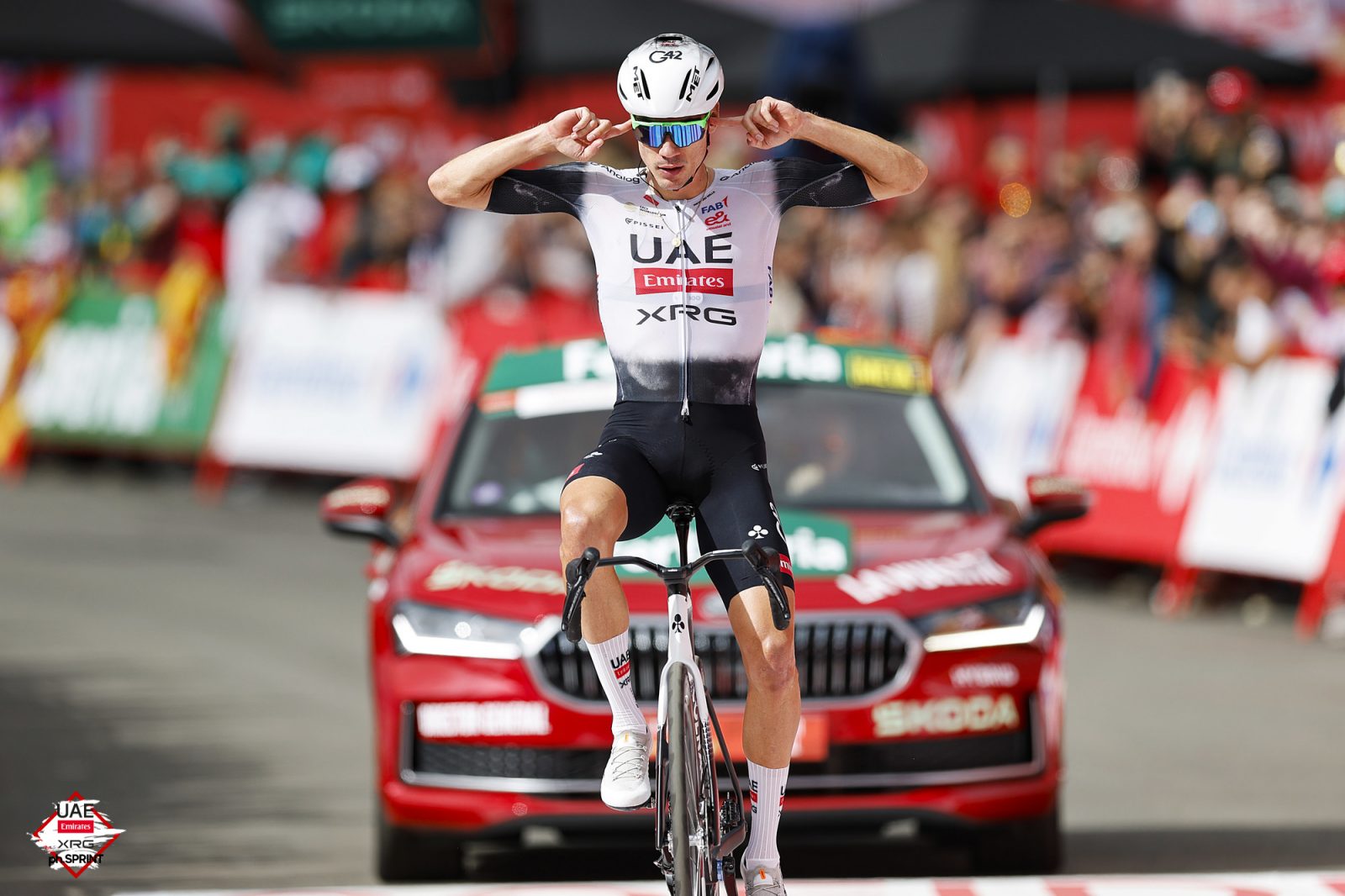 Juan Ayuso silences his doubters with a marvellous display in the mountains