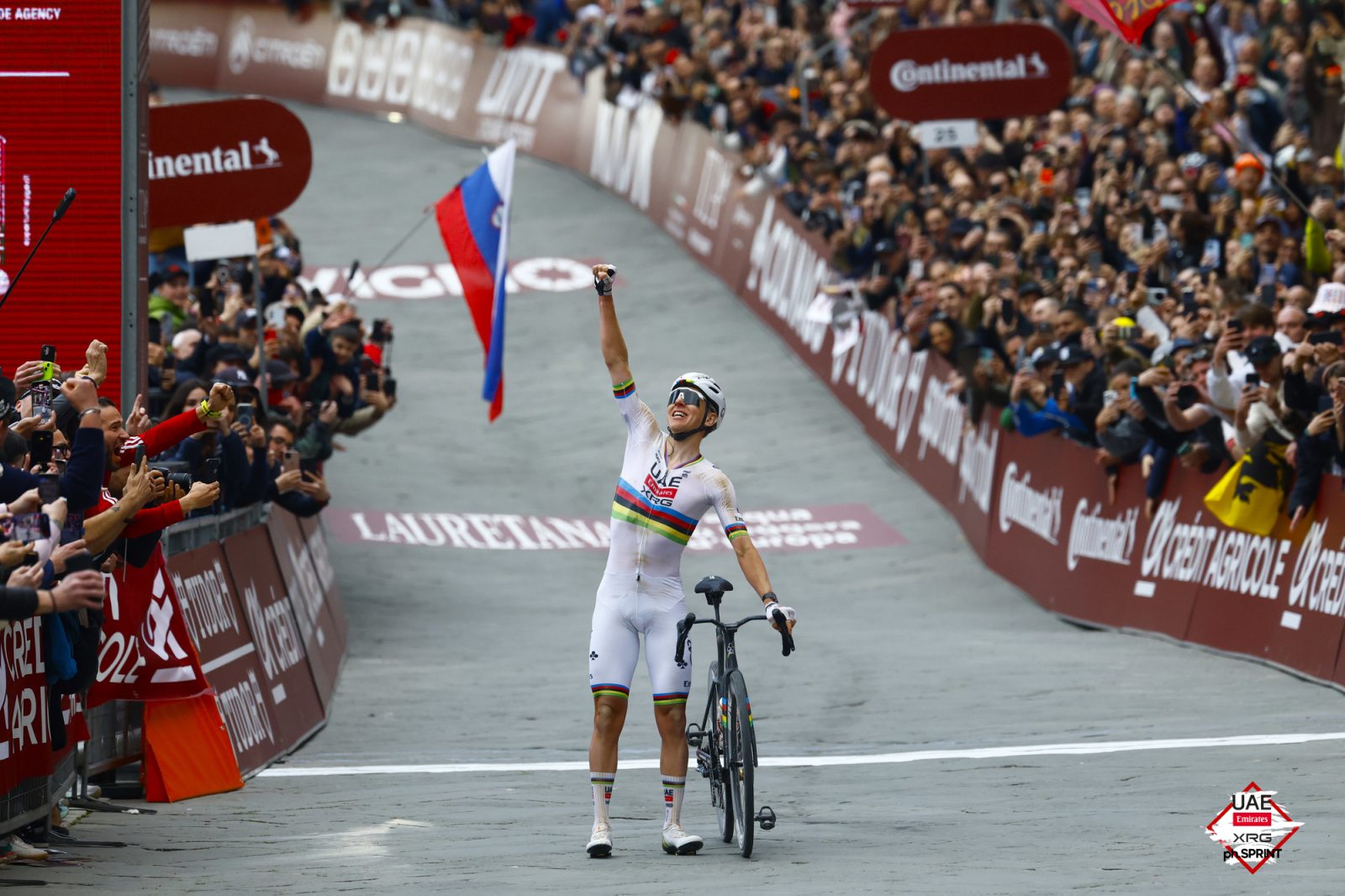 Tadej Pogačar wins his fourth Strade Bianche