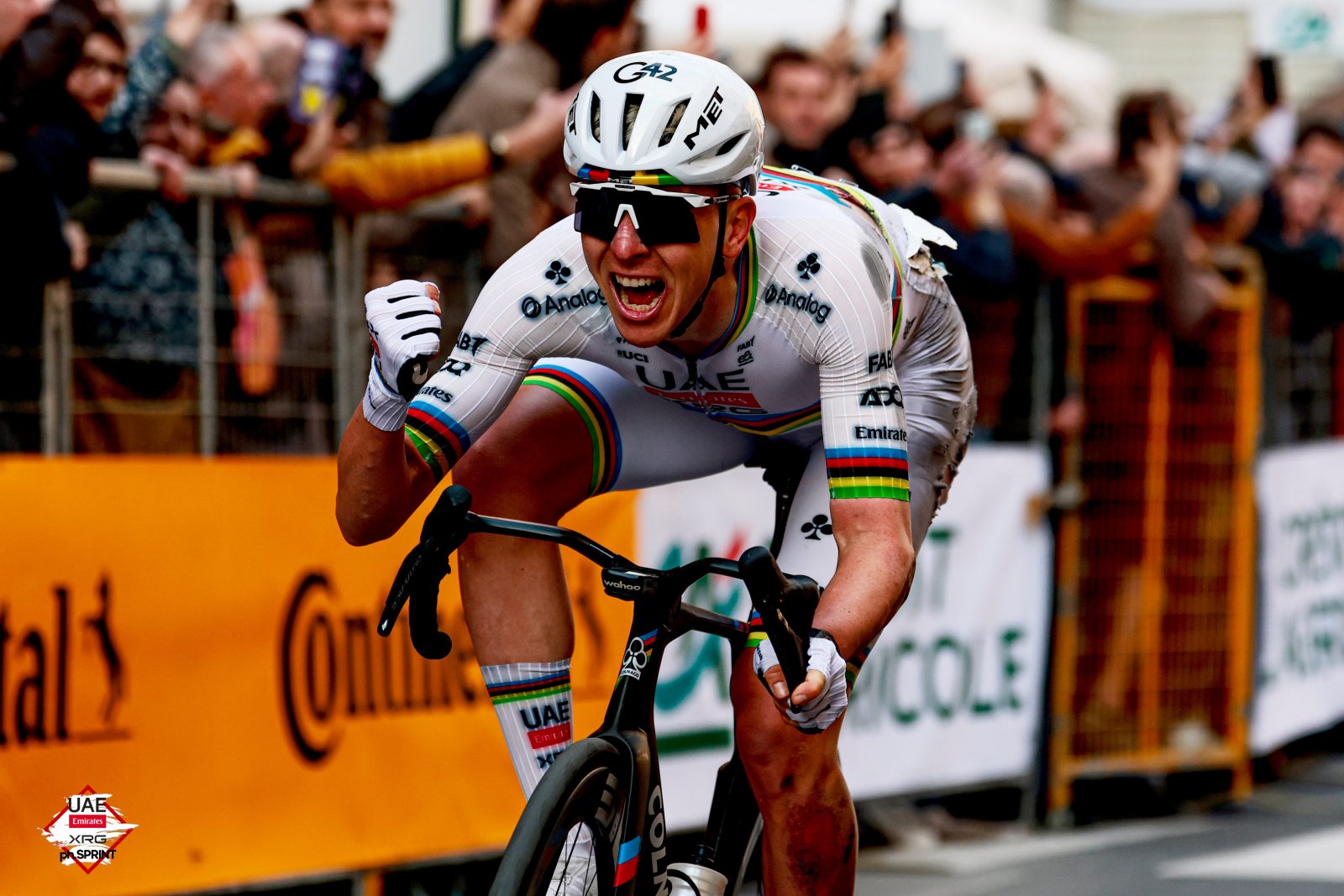 Tadej Pogačar roars home at Milano-Sanremo 2026