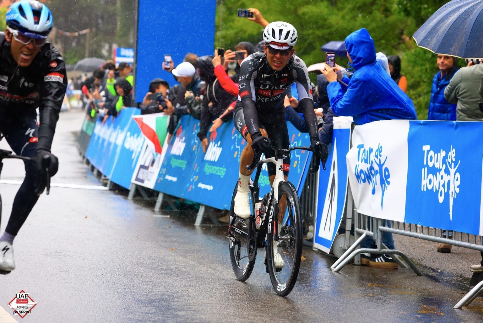 Benoît Cosnefroy sits second overall at the Tour de Hongrie
