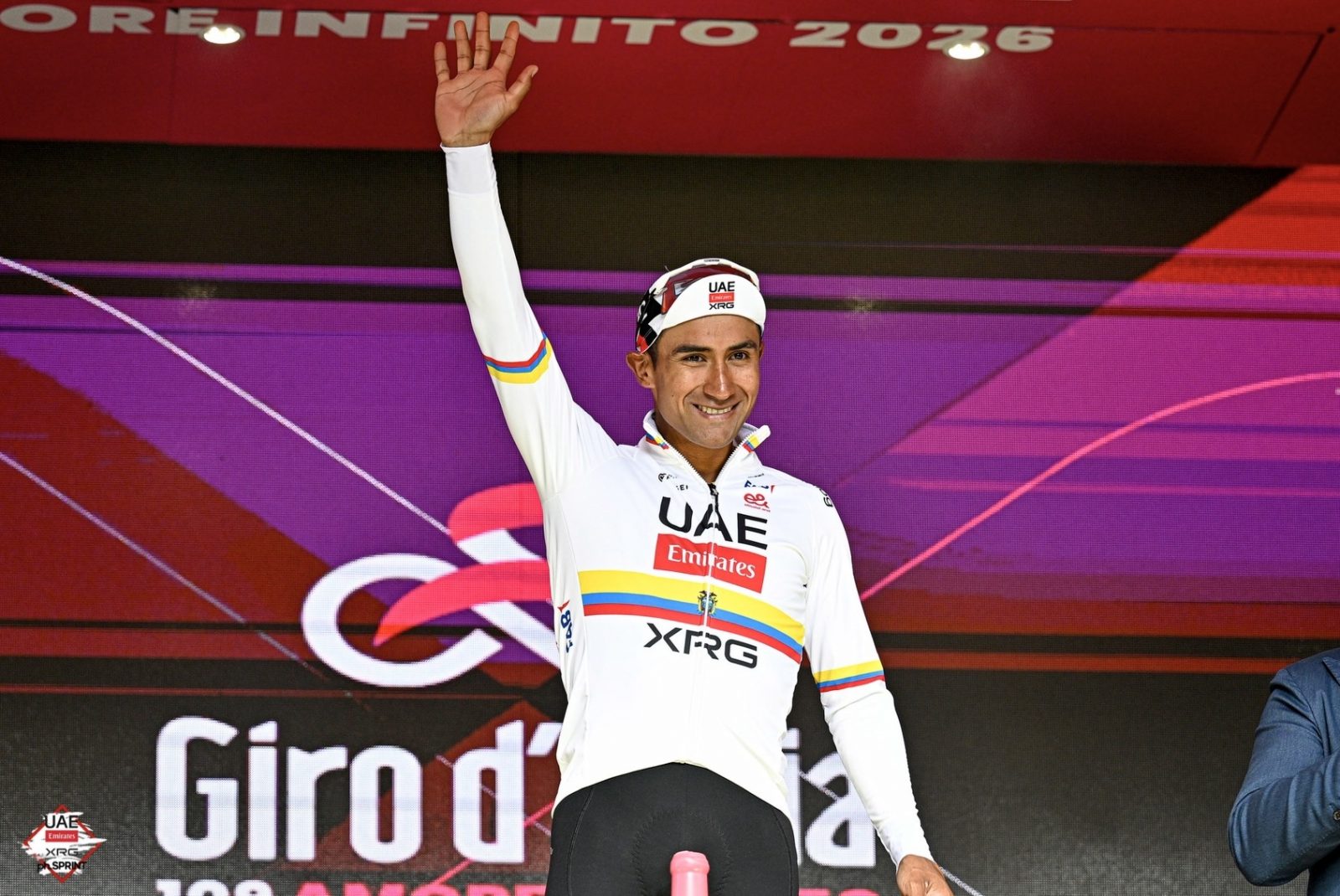 Narváez was back on the Giro podium on stage 8