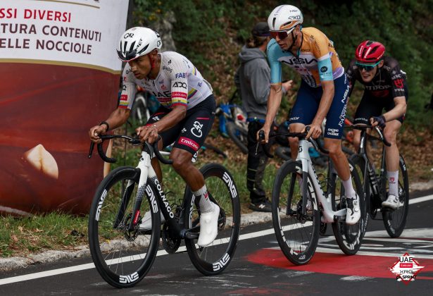 Jhonatan Narváez produced another terrific Giro display on stage 17